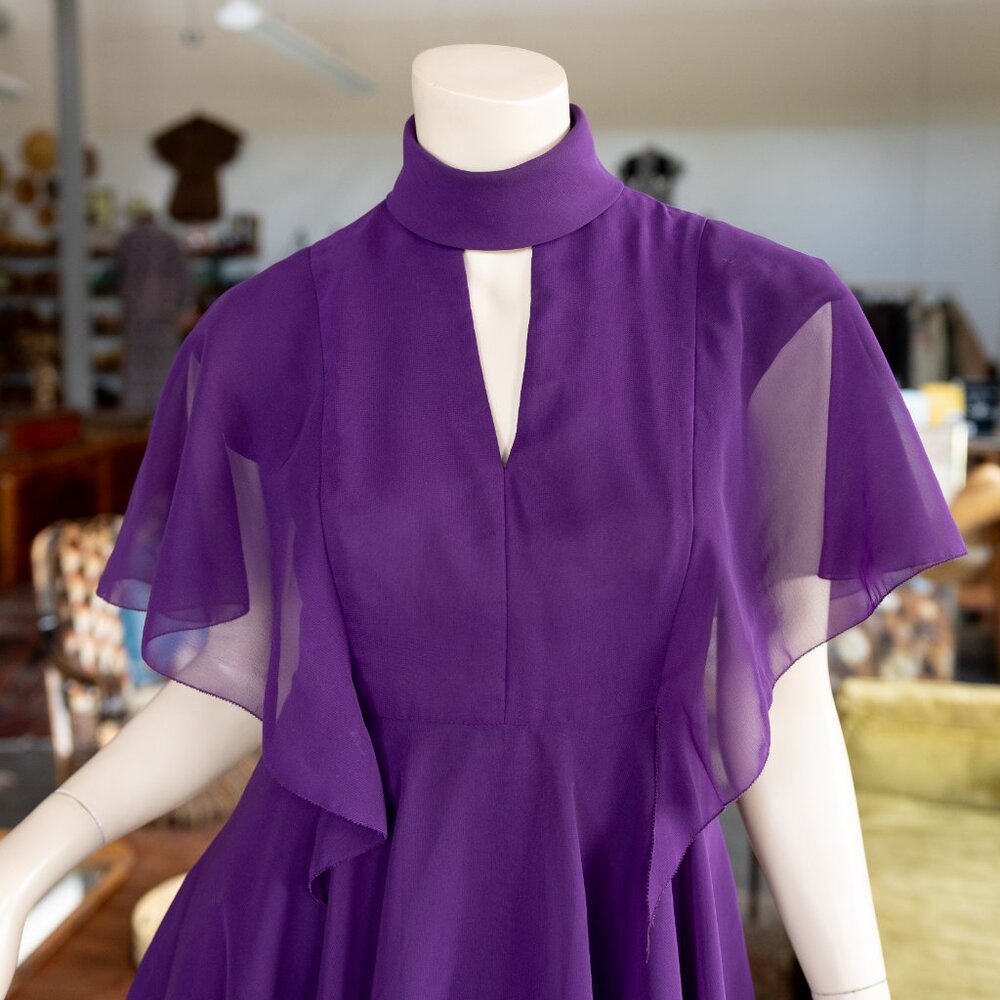 SOLD * 60s/Early 70s Berkertex Purple Chiffon Dress — Made in England - Picture 4 of 13